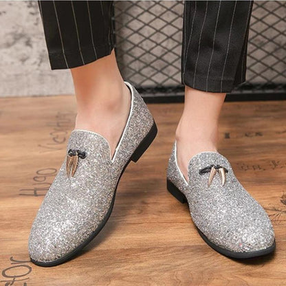 Herren Slipper – Elegantes Design – Glitzernde Oberfläche – Metallverzierung