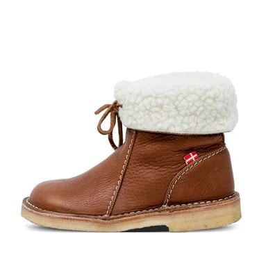 Winterstiefel im vintage-stil für damen