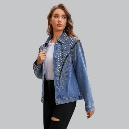 Damen Denimjacke – Verzierte Schultern – Metallnieten & Kettenfransen – Knopfleiste