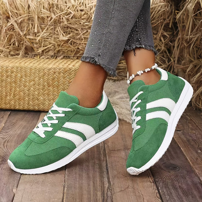 Klassische, modische, lässige schnürsneaker für damen