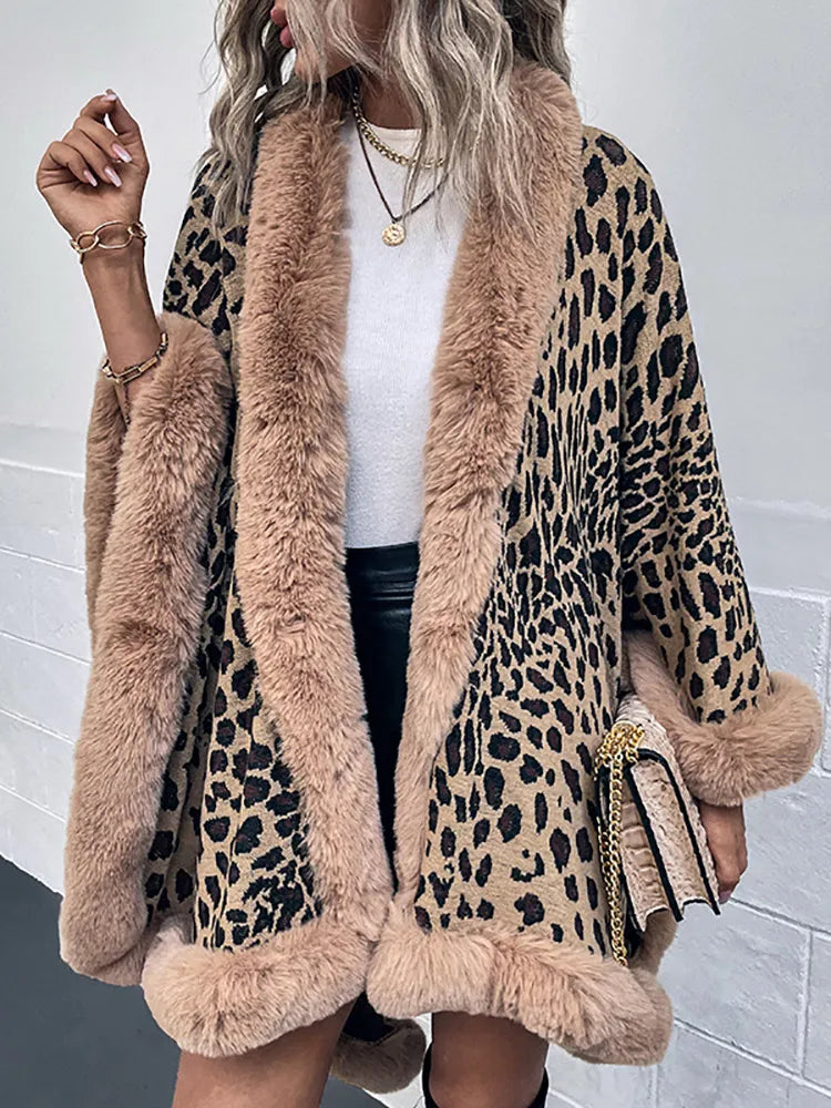 Damen Poncho - Luxuriös mit Kunstfellbesatz - Eleganter Animal-Print - Offene Front